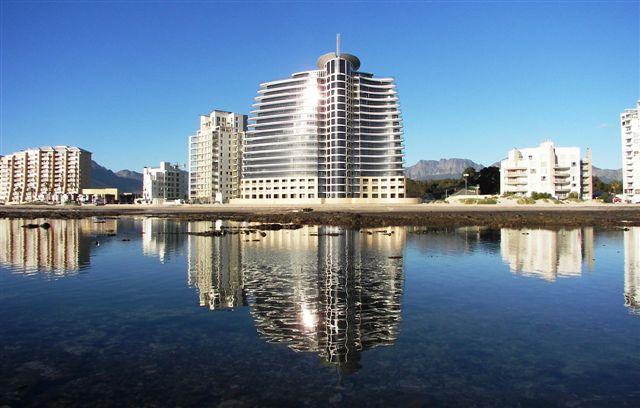 To Let 2 Bedroom Property for Rent in Strand Western Cape